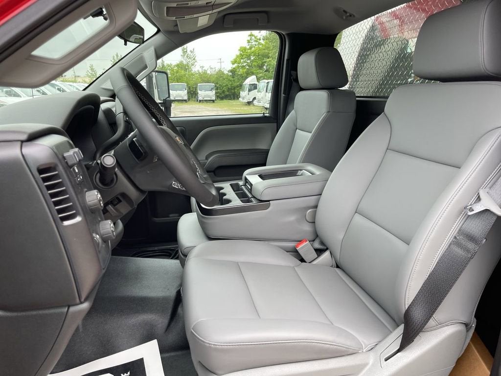 2024 Chevrolet Silverado 5500 HD Work Truck