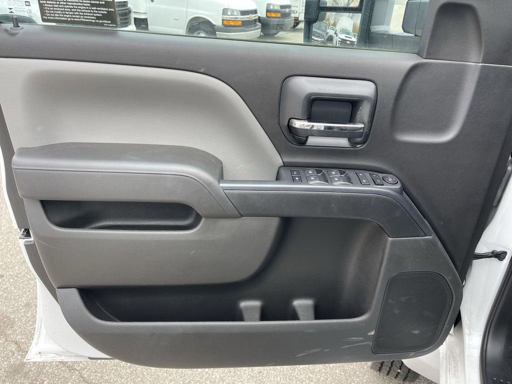 2024 Chevrolet Silverado 5500 HD Work Truck