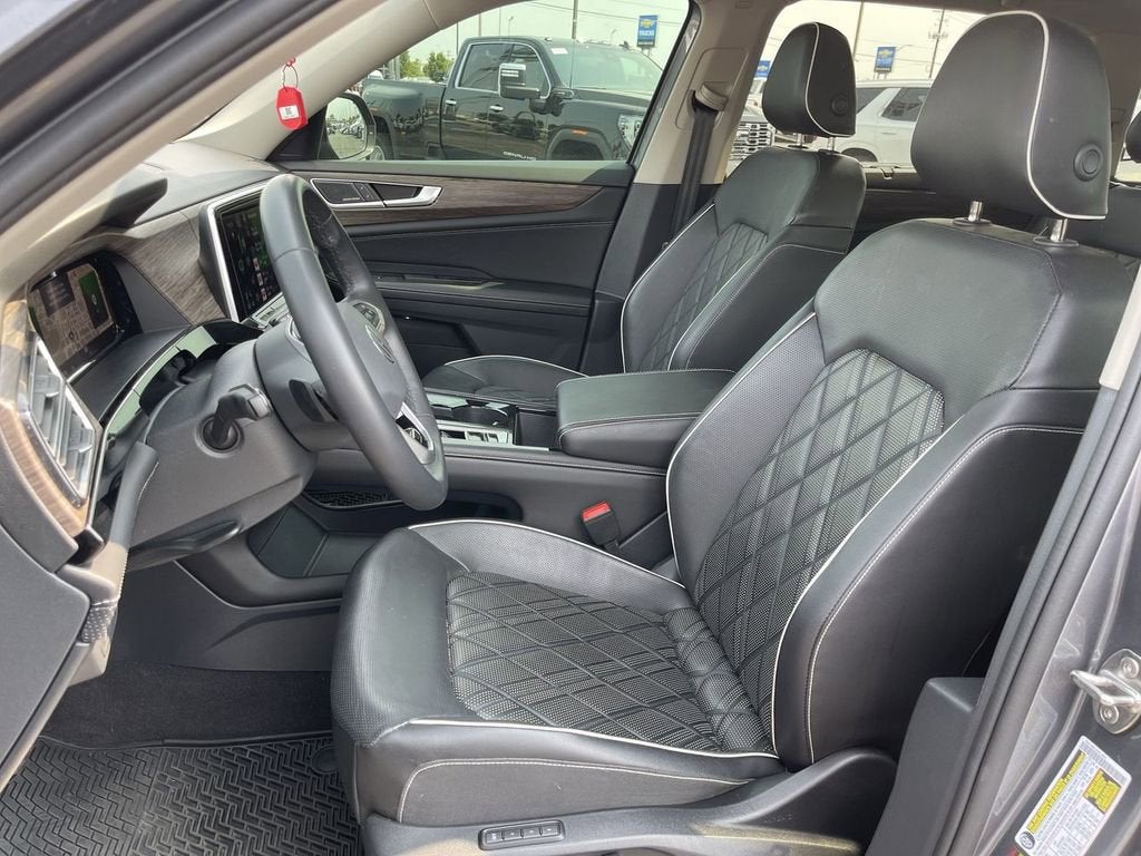 2024 Volkswagen Atlas 2.0T SEL Premium R-Line