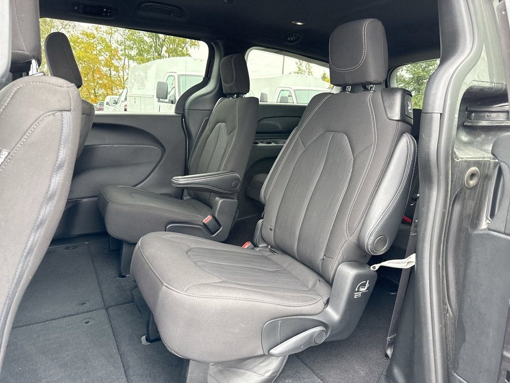 2023 Chrysler Pacifica Touring