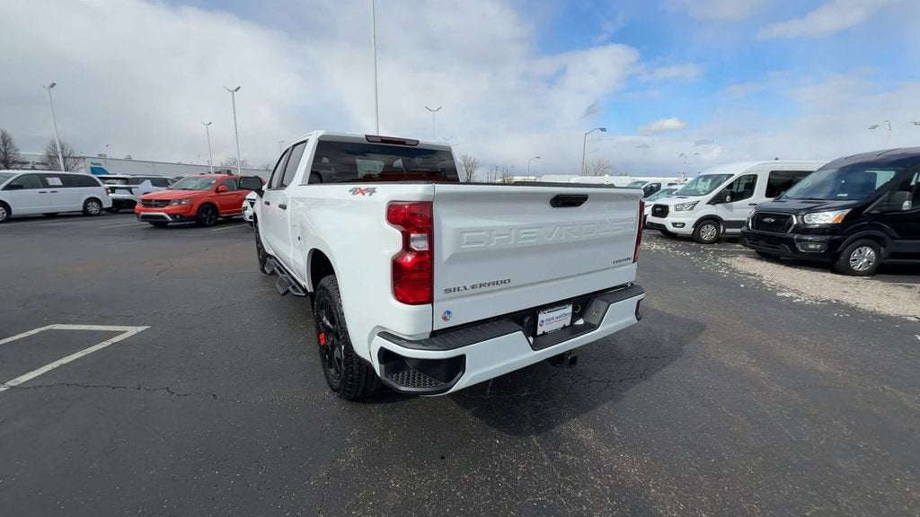 2022 Chevrolet Silverado 1500 Custom