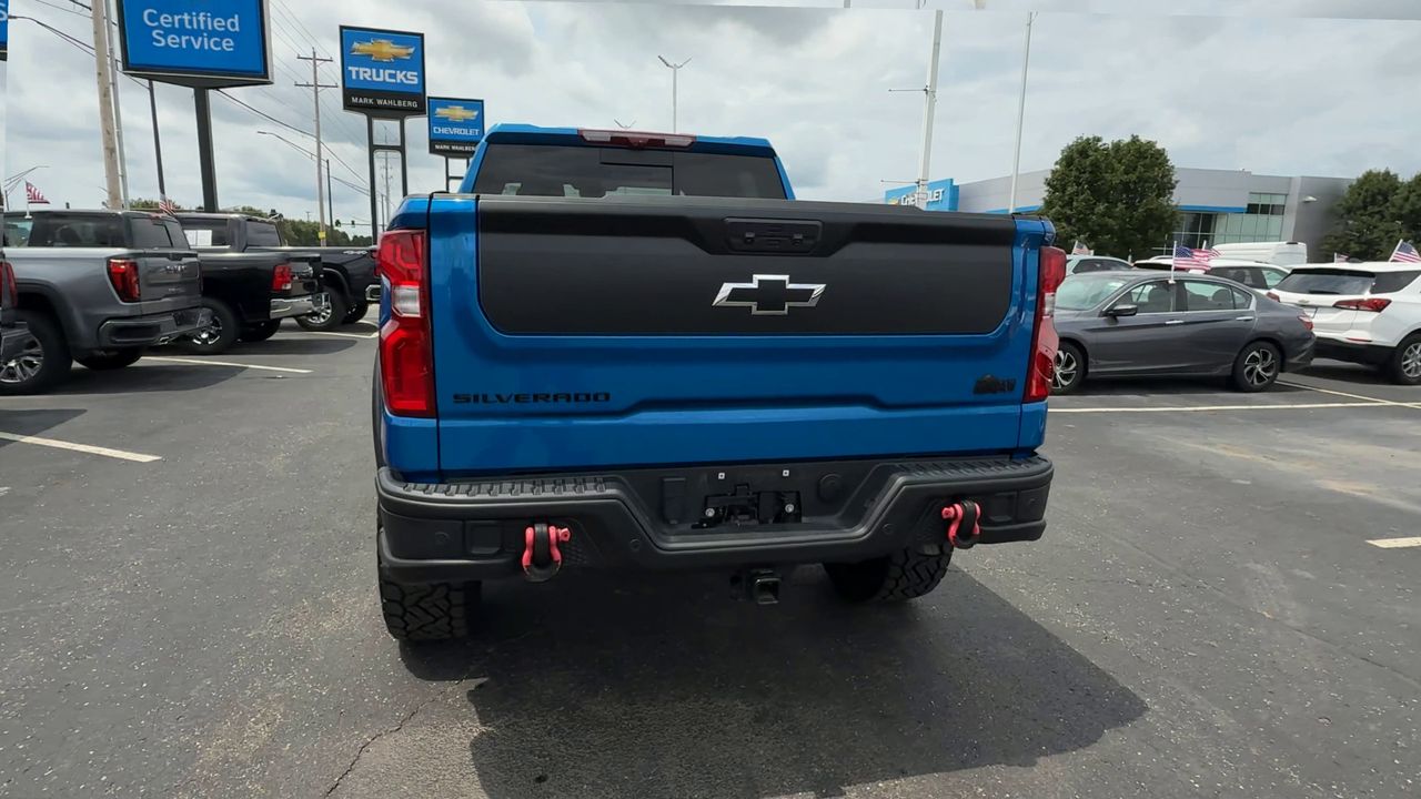 2024 Chevrolet Silverado 1500 ZR2