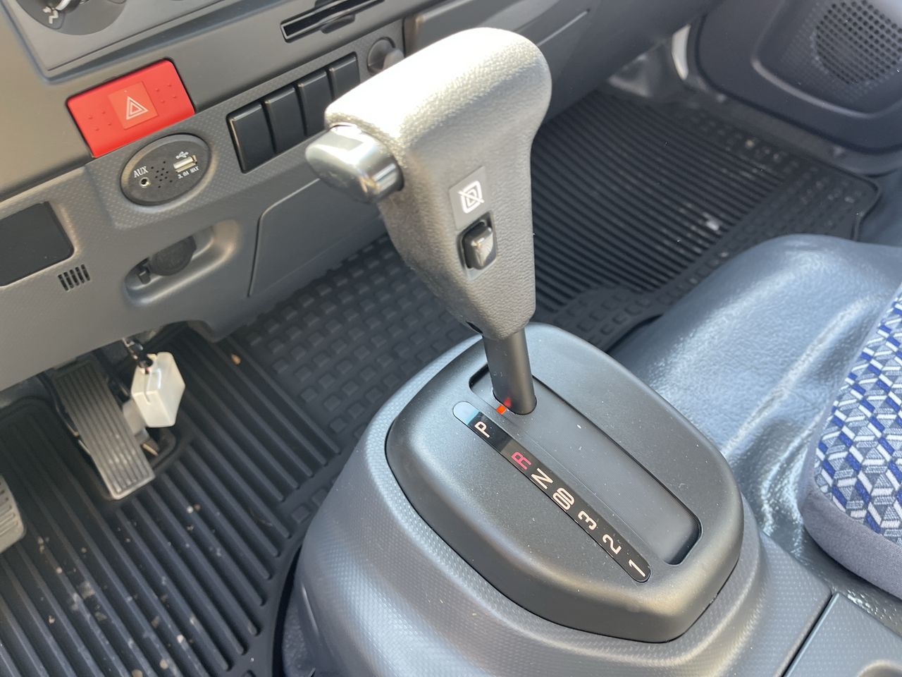 2024 Chevrolet Low Cab Forward 5500 XG NA