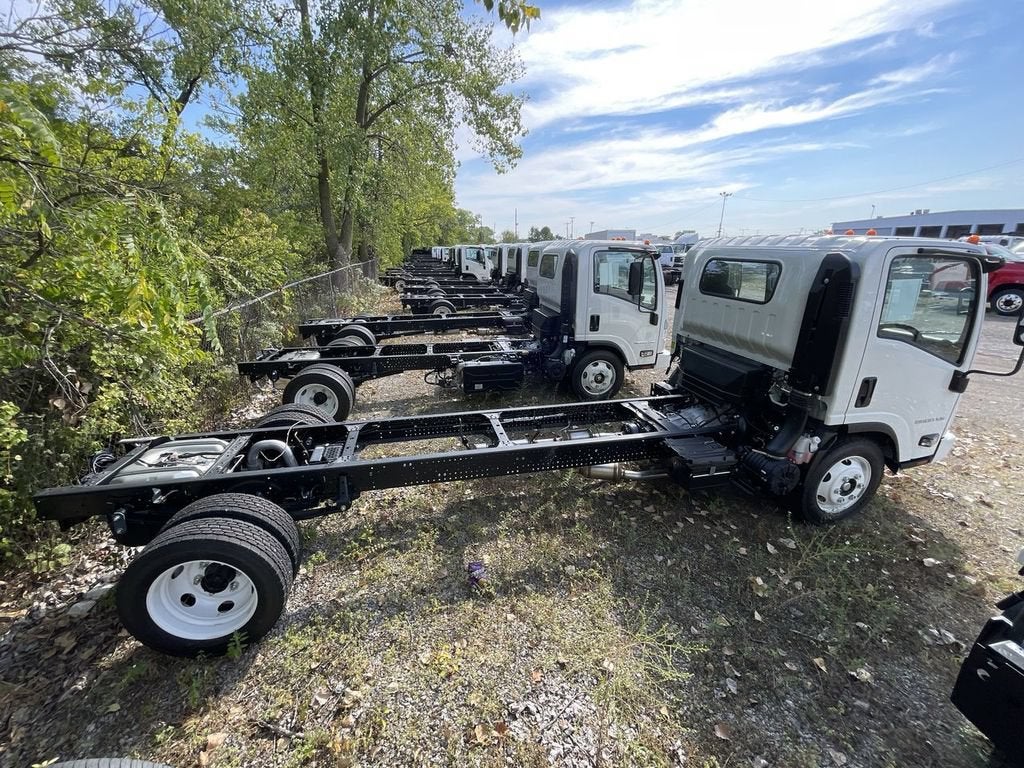 2024 Chevrolet Low Cab Forward 5500 XG NA