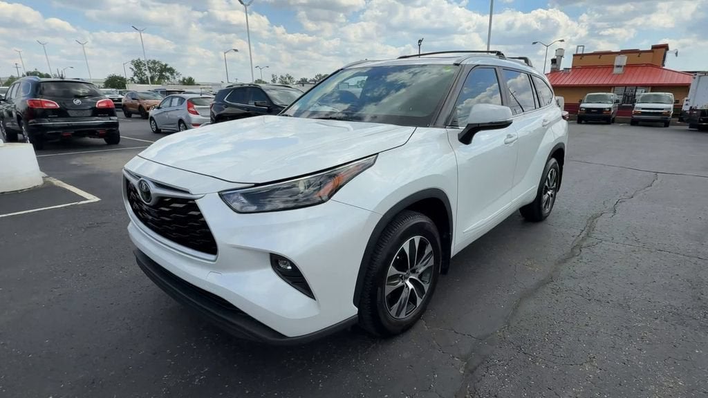 2023 Toyota Highlander XLE