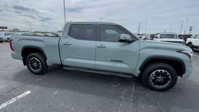 2024 Toyota Tundra 4WD SR5