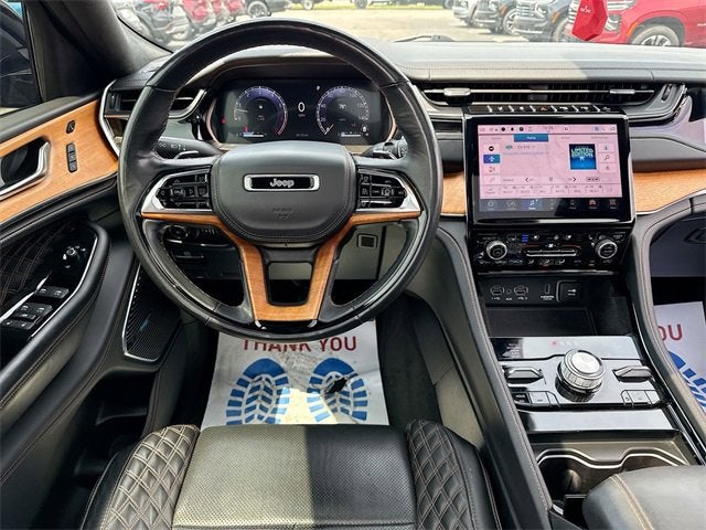 2022 Jeep Grand Cherokee Summit