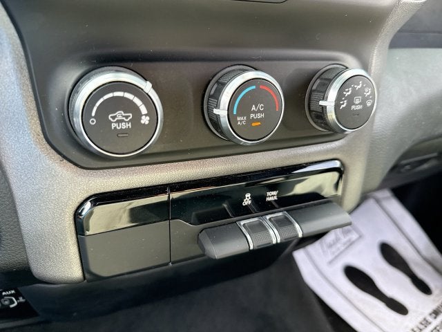 2021 RAM 1500 Big Horn Quad Cab 4x4 6'4" Box