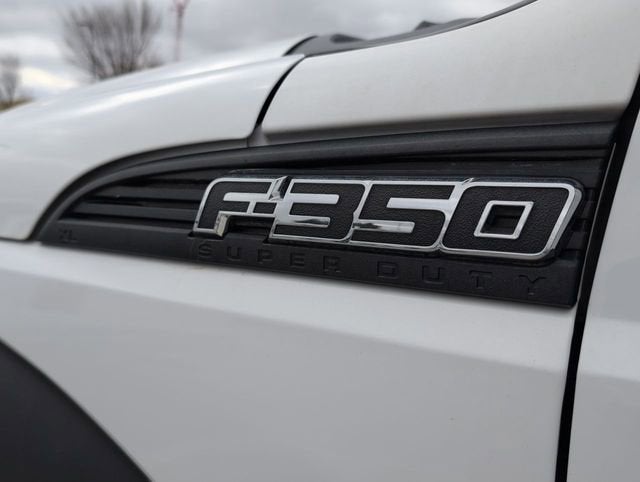 2013 Ford Super Duty F-350 DRW XL