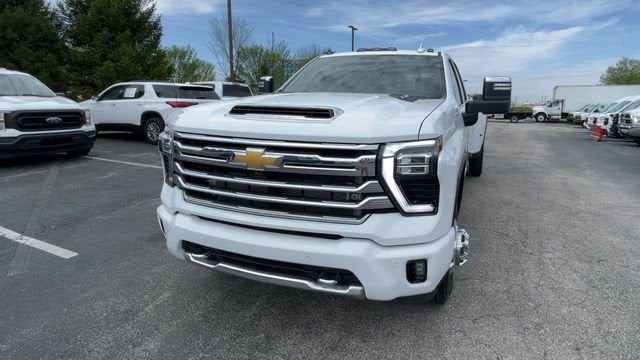 2025 Chevrolet Silverado 3500 HD High Country DRW