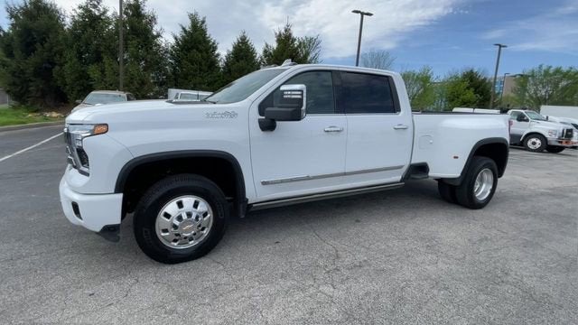 2025 Chevrolet Silverado 3500 HD High Country DRW