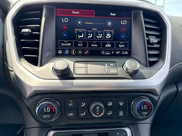 2023 GMC Acadia SLT