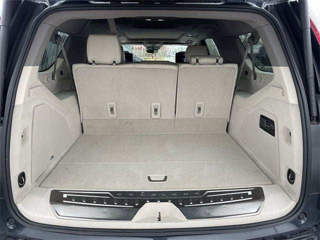 2022 Cadillac Escalade ESV Premium Luxury Platinum