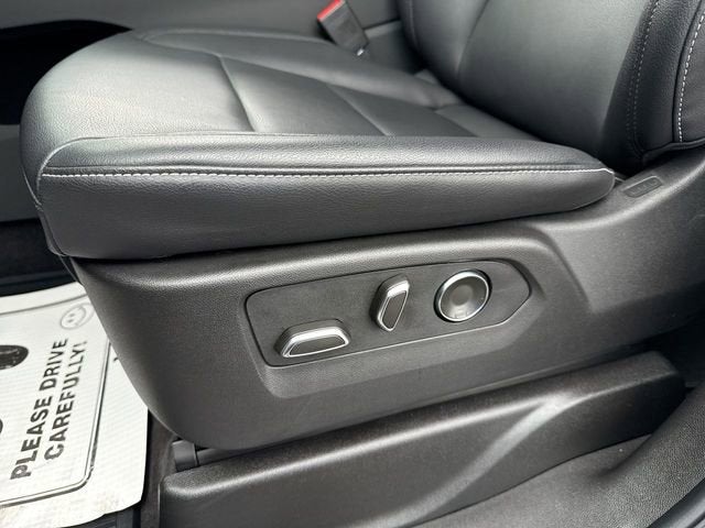 2025 Cadillac Escalade Luxury