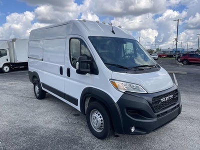 2025 RAM ProMaster 2500 Cargo Van Tradesman High Roof 136" WB w/Pass Seat