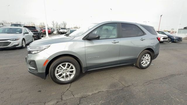 2023 Chevrolet Equinox LS