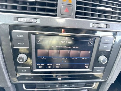 2019 Volkswagen Golf S