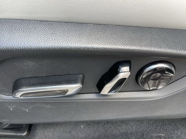 2023 Acura MDX w/Technology Package