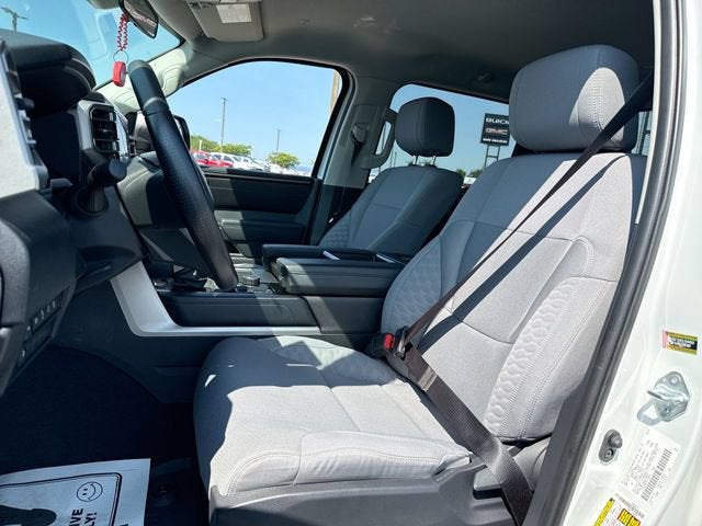 2024 Toyota Tundra 4WD SR5