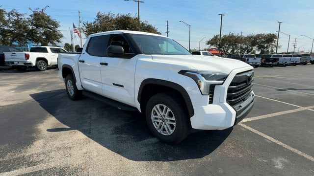 2024 Toyota Tundra 4WD SR5
