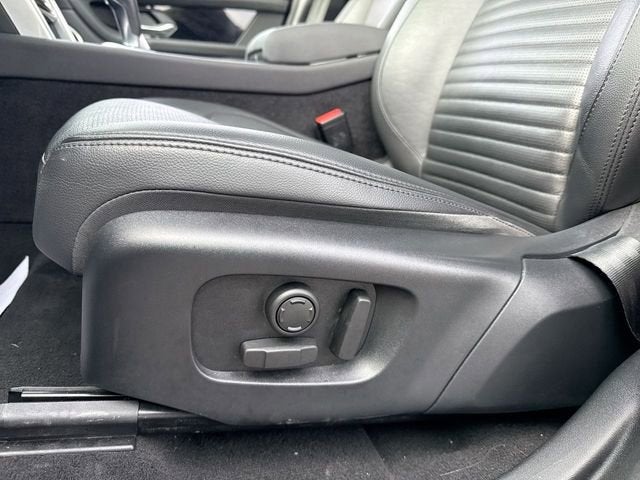 2023 Land Rover Discovery Sport S