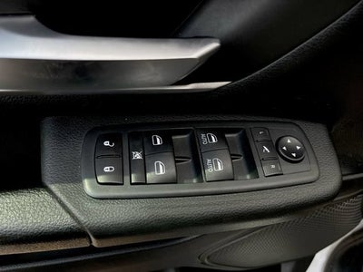2020 RAM 1500 Big Horn Crew Cab 4x4 5'7" Box