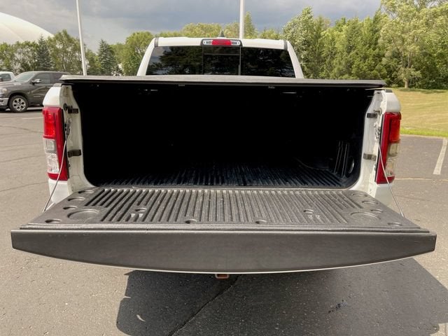 2020 RAM 1500 Big Horn Crew Cab 4x4 5'7" Box
