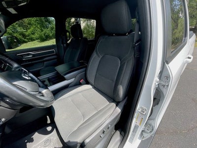 2020 RAM 1500 Big Horn Crew Cab 4x4 5'7" Box