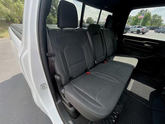 2020 RAM 1500 Big Horn Crew Cab 4x4 5'7" Box