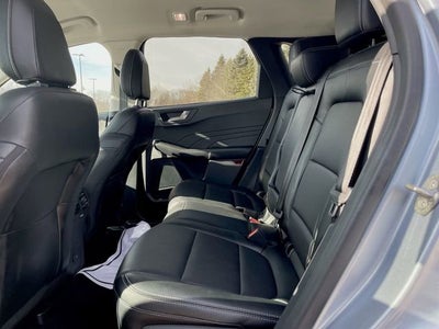 2022 Ford Escape Titanium Hybrid