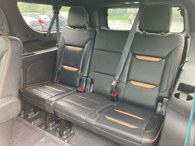 2022 GMC Yukon XL AT4
