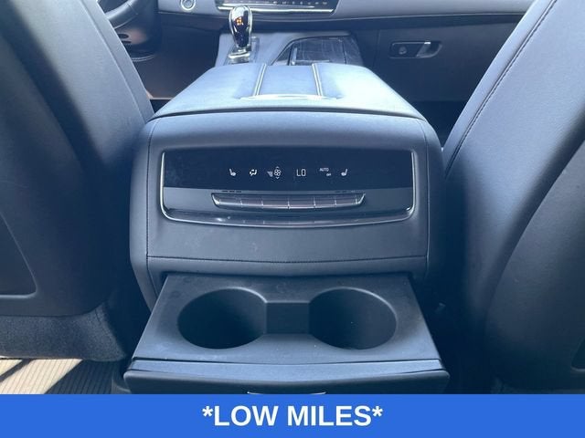 2024 Cadillac Escalade Sport