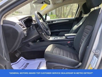 2020 Ford Fusion SE