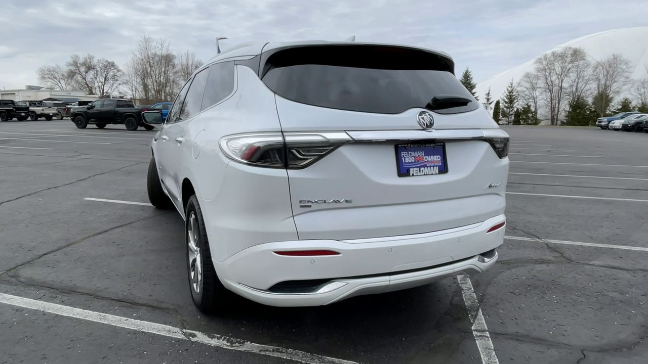 2022 Buick Enclave Avenir