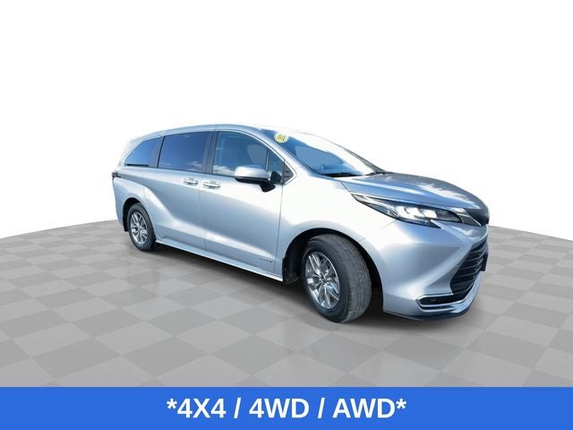 2021 Toyota Sienna XLE