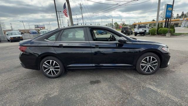 2025 Volkswagen Jetta SE