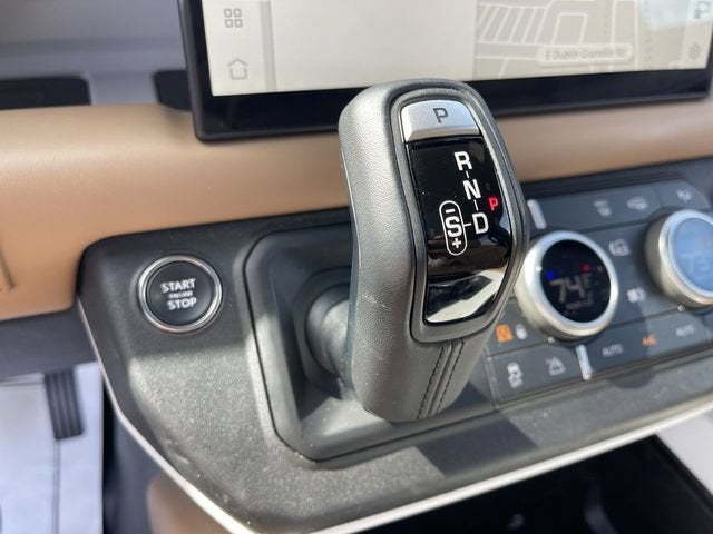2025 Land Rover Defender 130 P400 S
