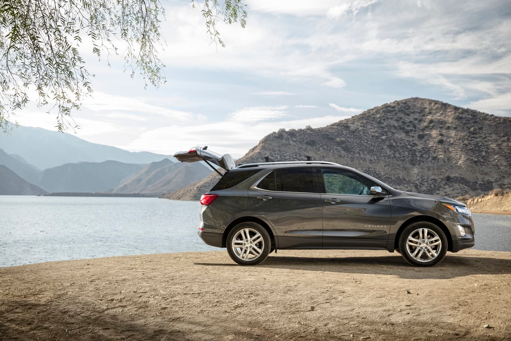 Difference Between Selling and Trading Your Car